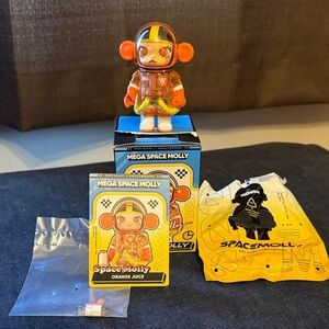 100% Series 4 Mega Space Molly - Orange Juice Figure